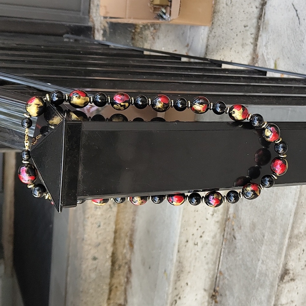 Painted bead necklace